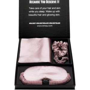 New in Box Blissy Pink Silk Dream Set